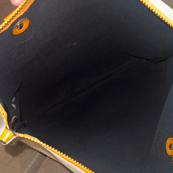 Gucci Cream and Orange Tote Bag - Picture 8 of 11